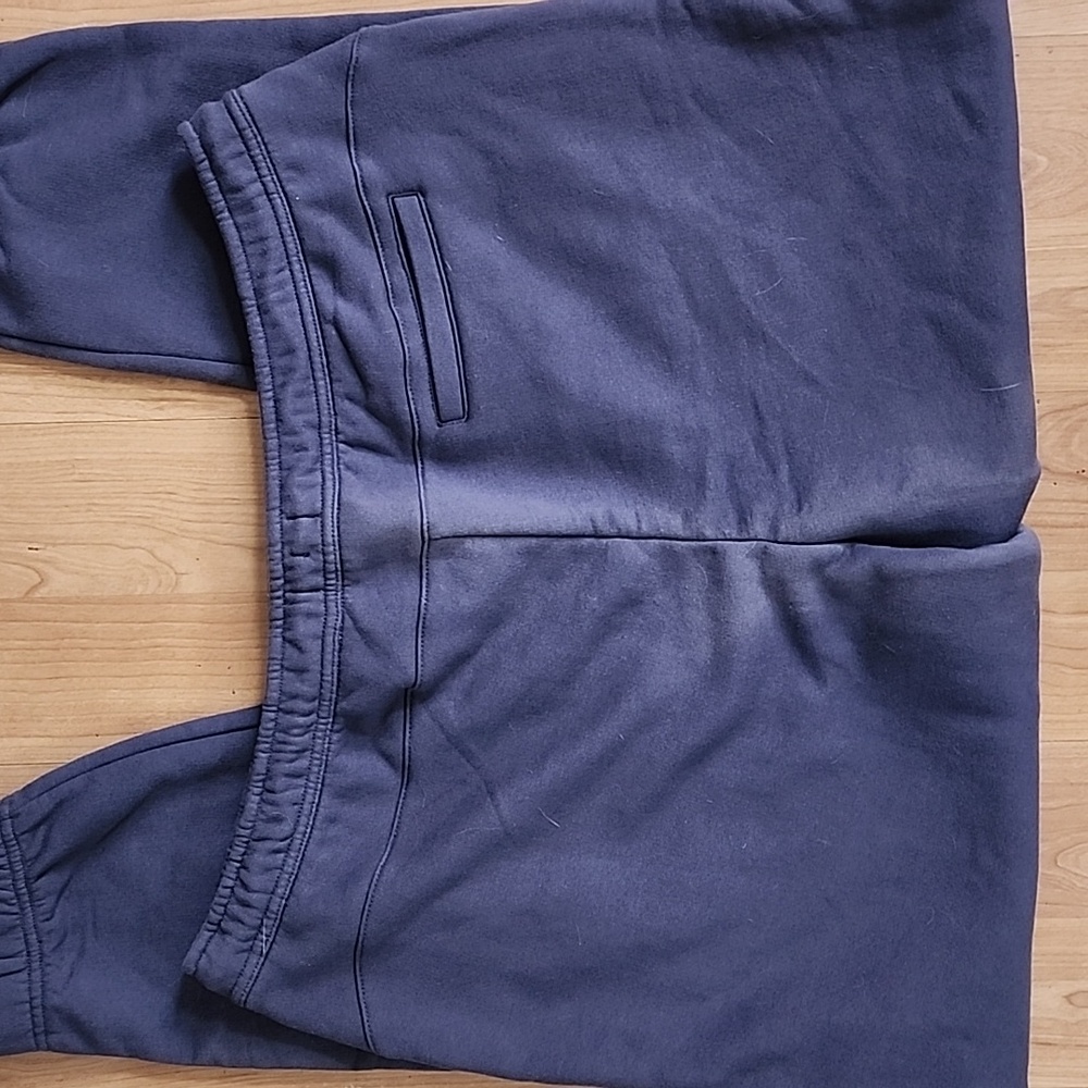 Peloton Chic Heavyweight Joggers In Purple With Gold Detailing New With … - Picture 12 of 15